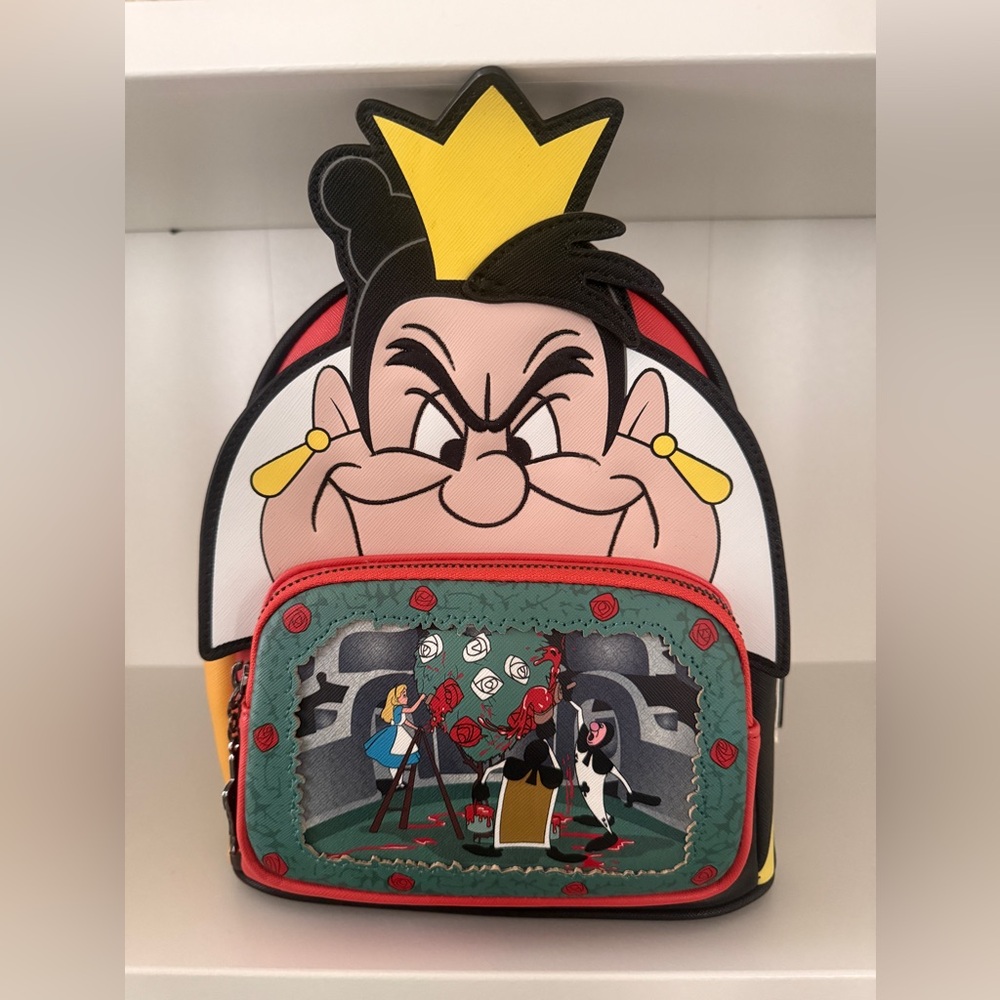 🖤 Loungefly Disney Villains “Queen of Hearts Cosplay” Mini Backpack ❤️♠️